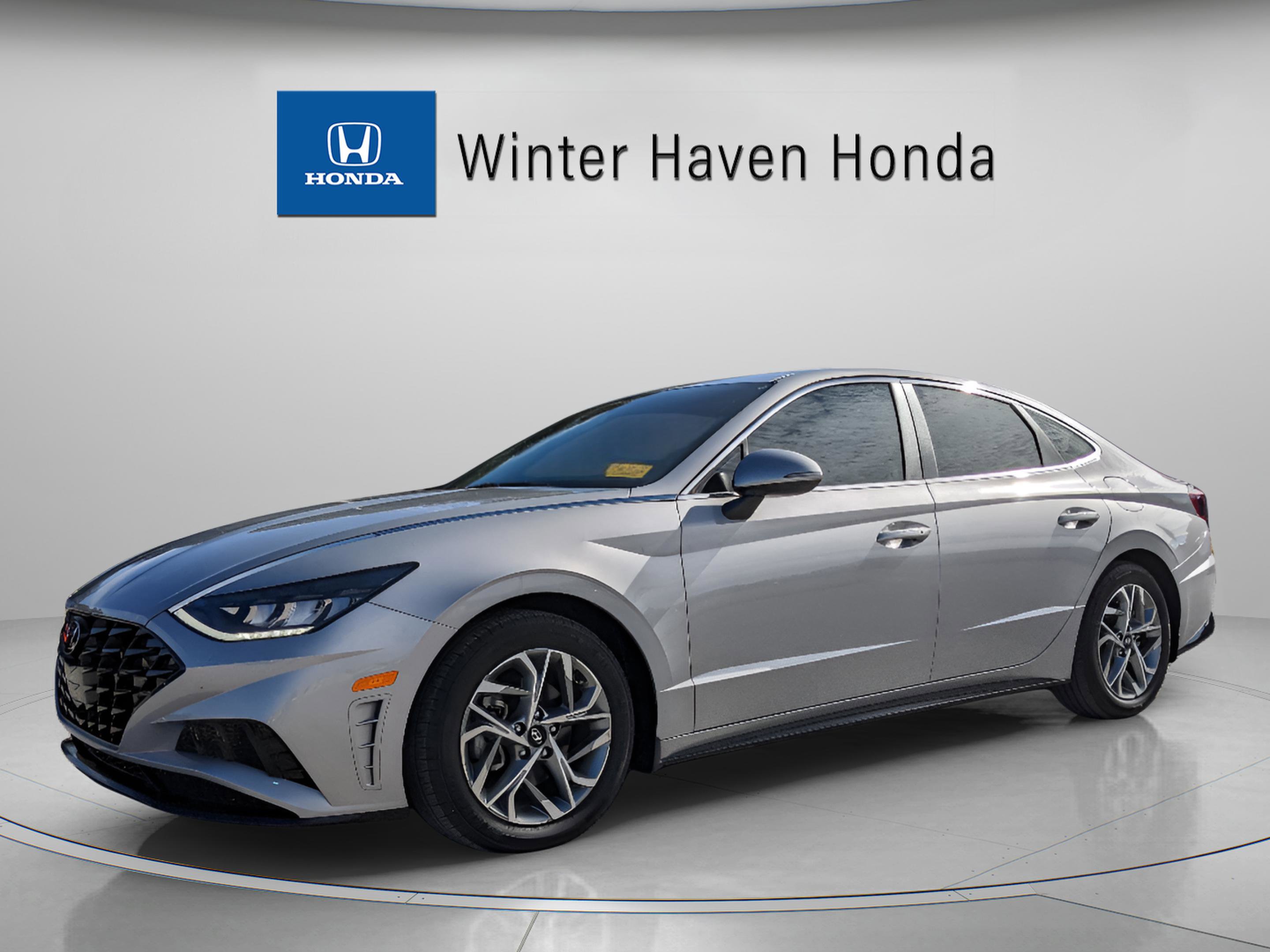 2023 Hyundai Sonata SEL photo 2