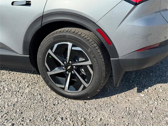 2026 Chevrolet Equinox EV 1LT photo 4