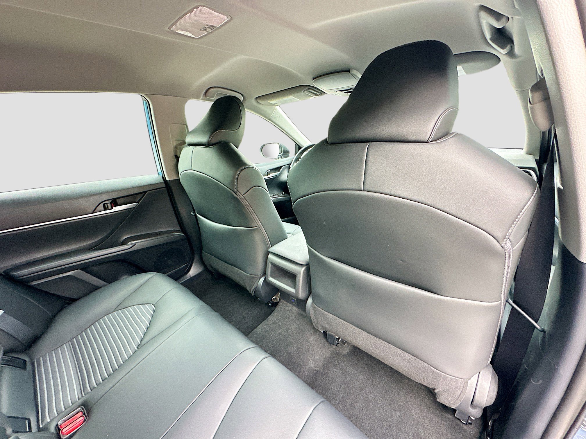 2024 Toyota Camry SE photo 28
