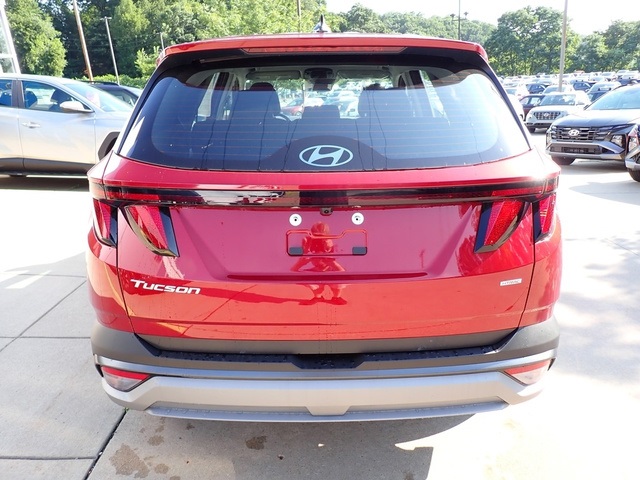 2025 Hyundai Tucson SE photo 2