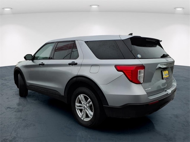 2023 Ford Explorer Base photo 3