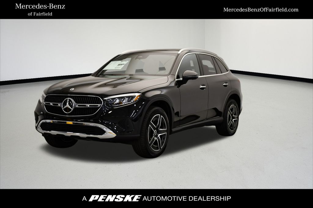 2026 Mercedes-Benz GLC Base's photo