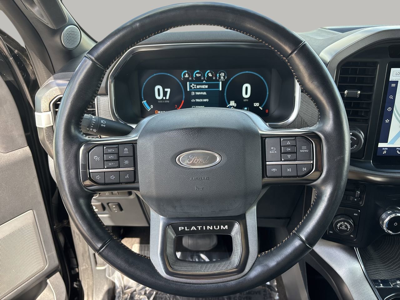 2023 Ford F-150 Platinum photo 28