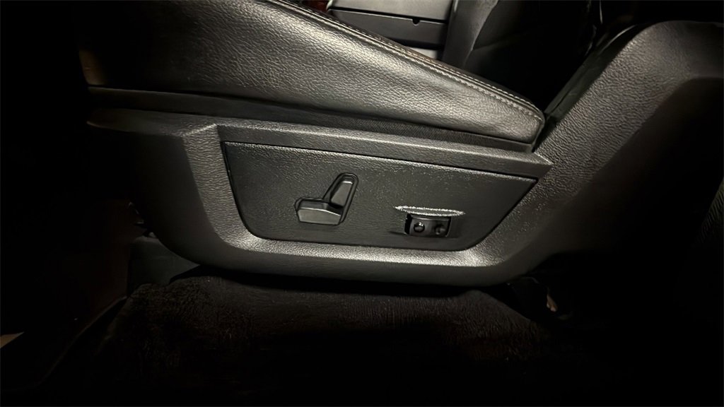 2017 Ram 1500 Sport photo 23