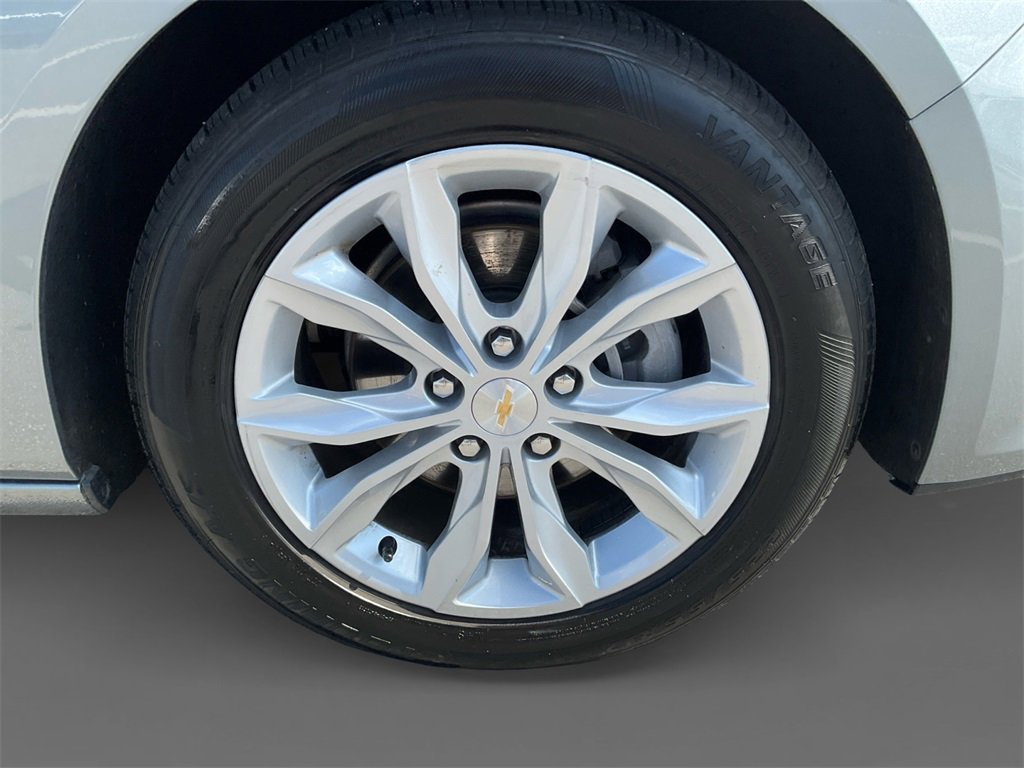 2024 Chevrolet Malibu 1LT photo 14