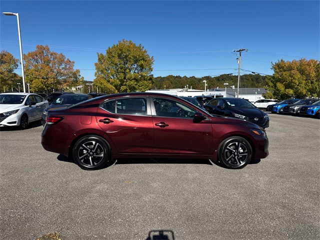 2025 Nissan Sentra SV photo 3