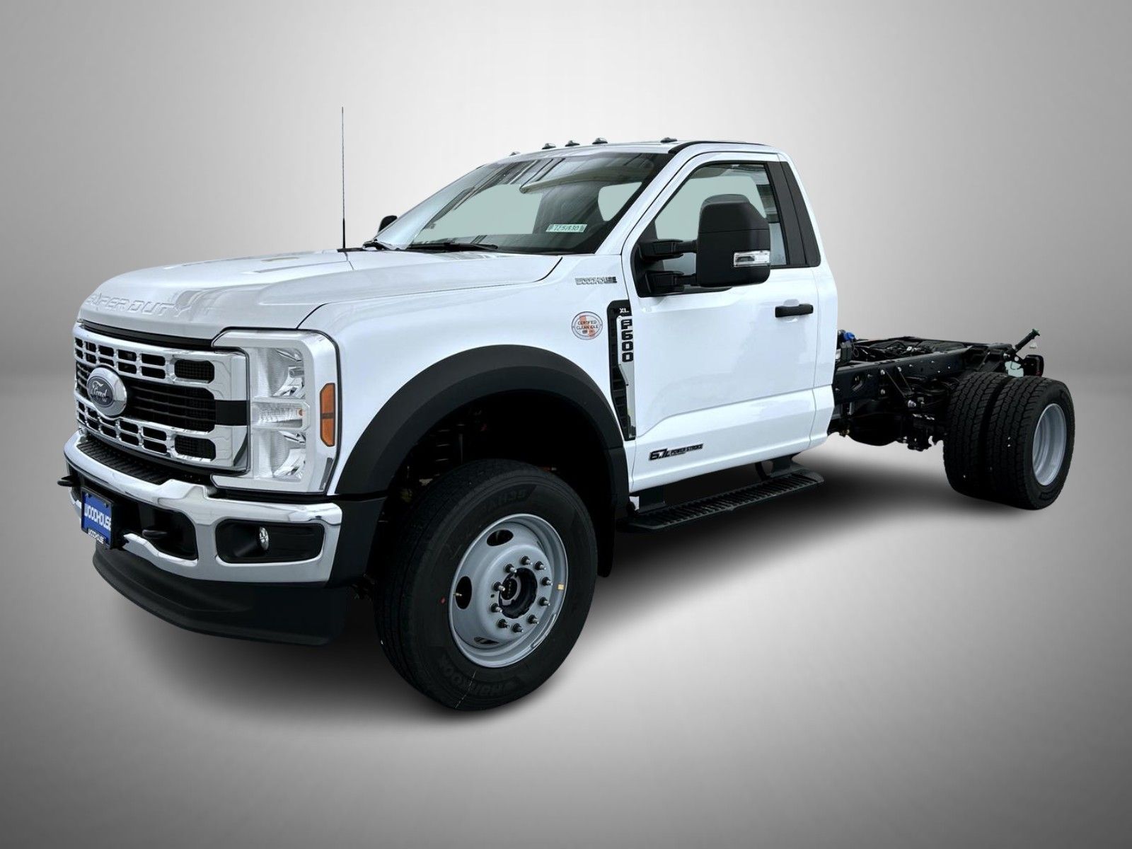 2025 Ford F-600 Super Duty Chassis Cab XL's photo