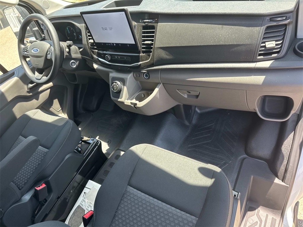 2023 Ford Transit photo 21