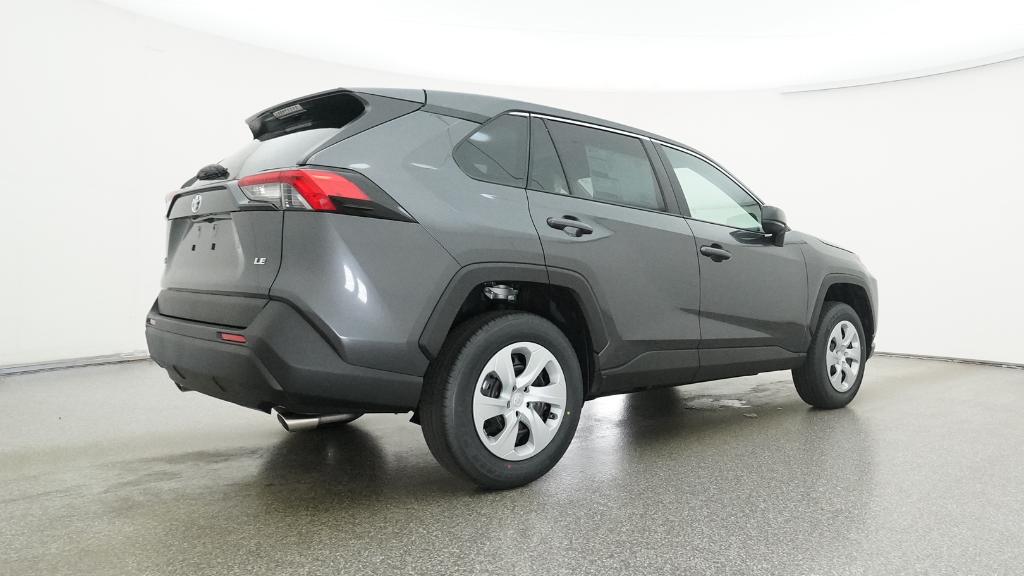 2025 Toyota RAV4 LE photo 17
