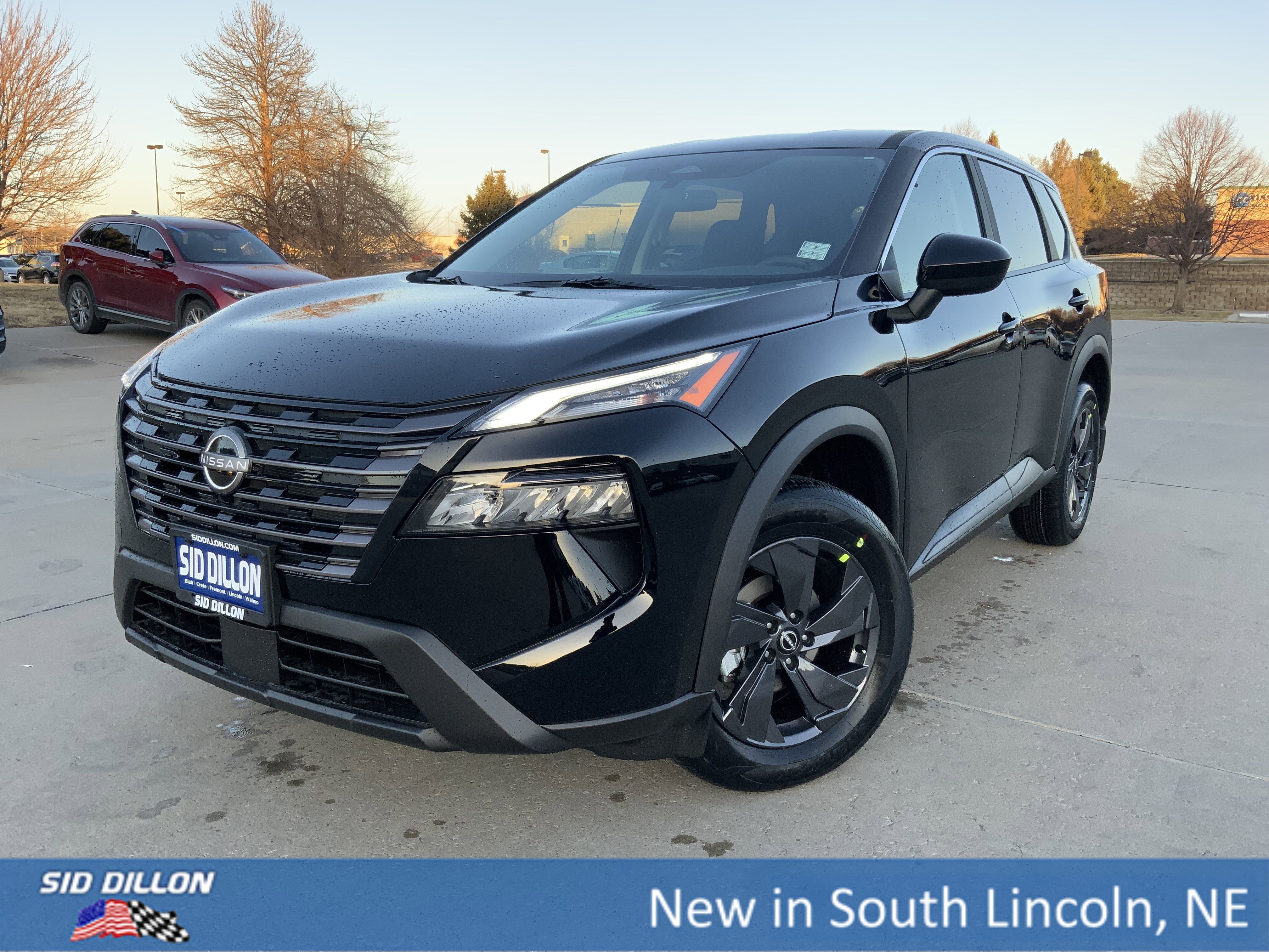 2026 Nissan Rogue SV's photo