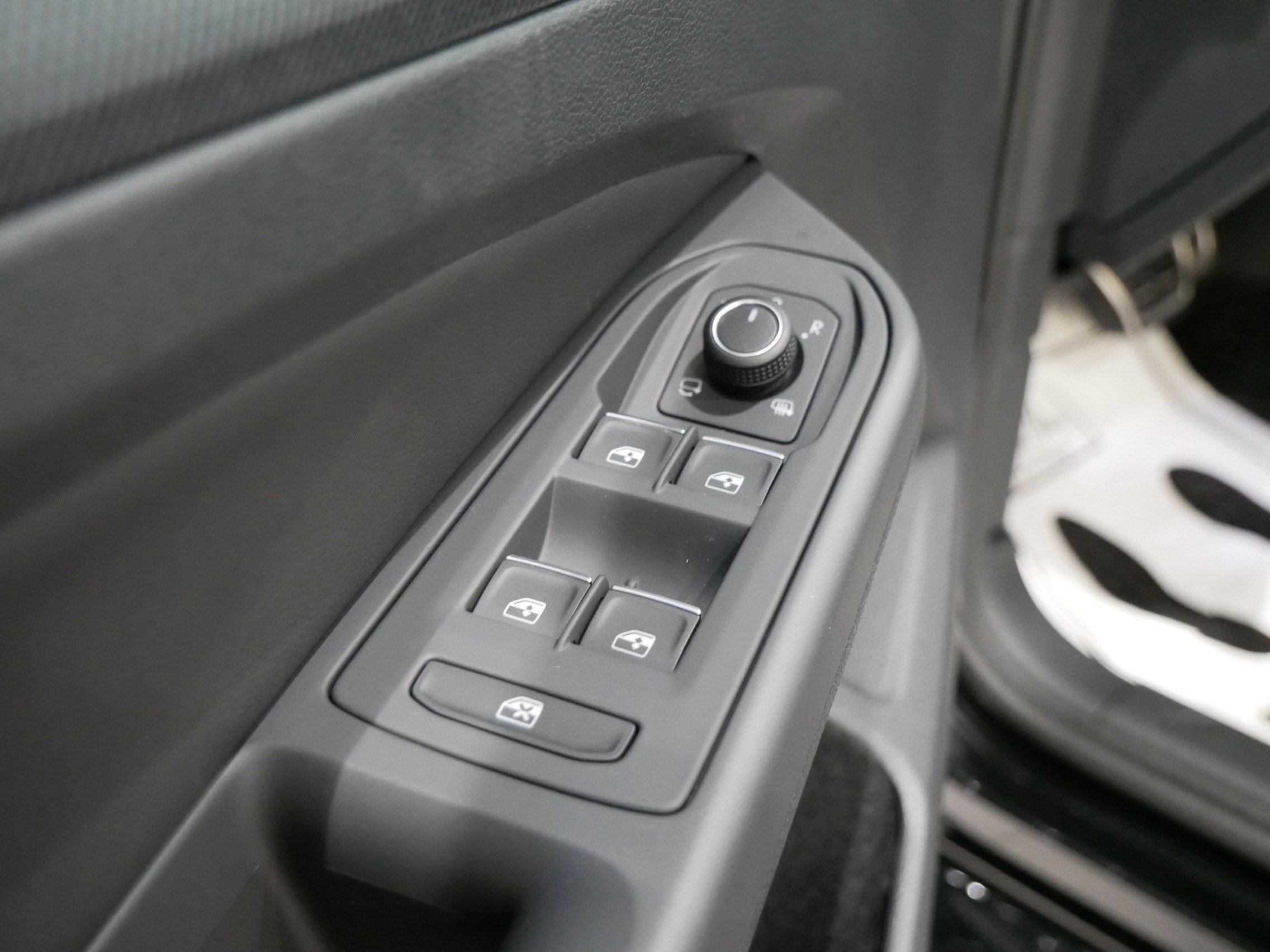 2025 Volkswagen Golf GTI Autobahn photo 4