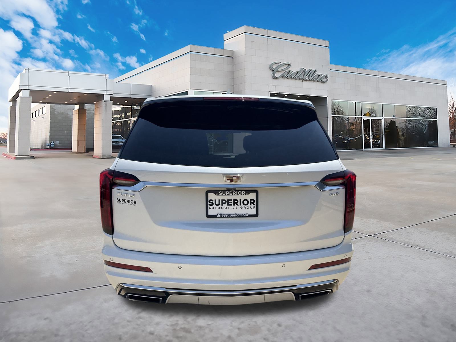 2021 Cadillac XT6 Premium Luxury photo 2