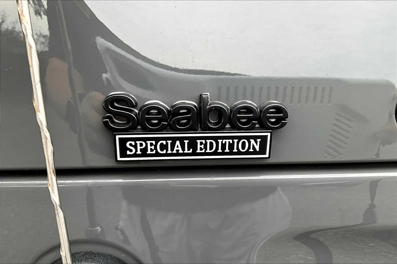 2021 Jeep Gladiator Willys photo 9