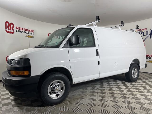 2025 Chevrolet Express Cargo 2500 photo 3