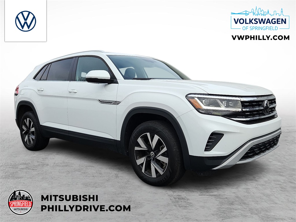 2023 Volkswagen Atlas Cross Sport SE's photo