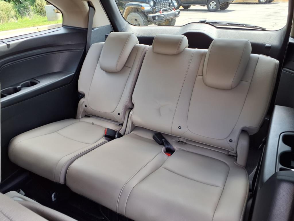 2021 Honda Odyssey Touring photo 26
