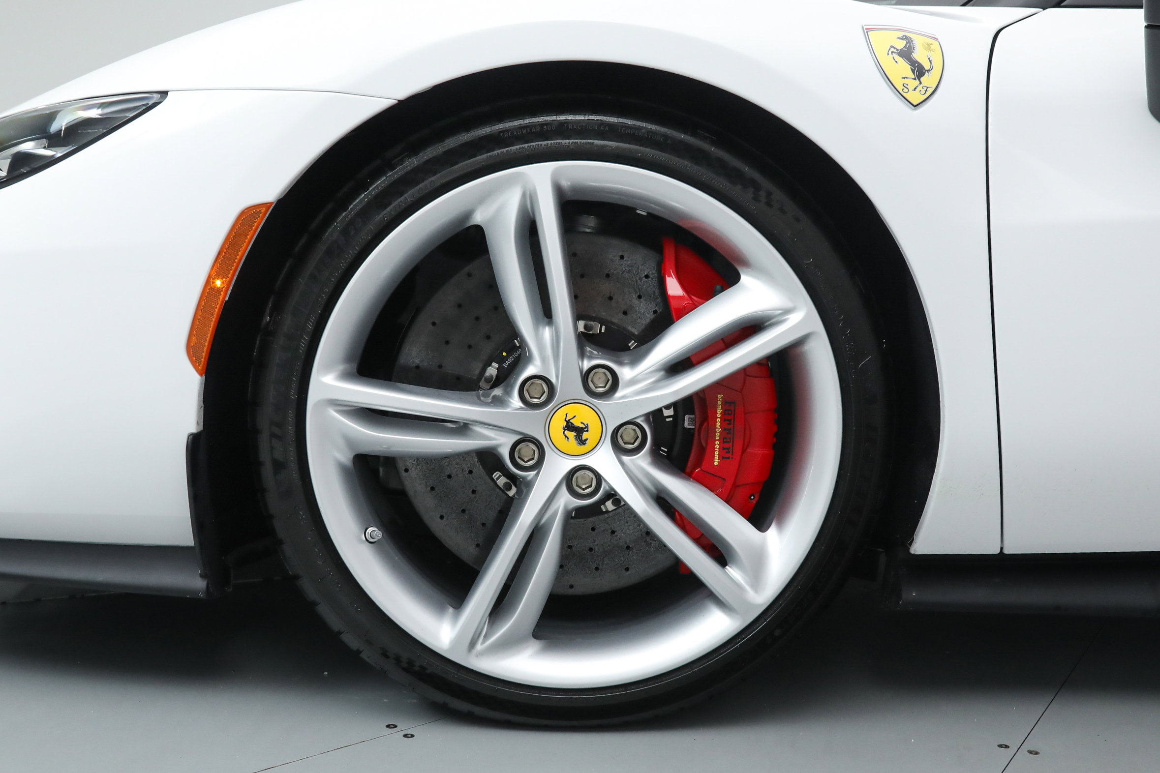 2024 Ferrari 296 GTS photo 39