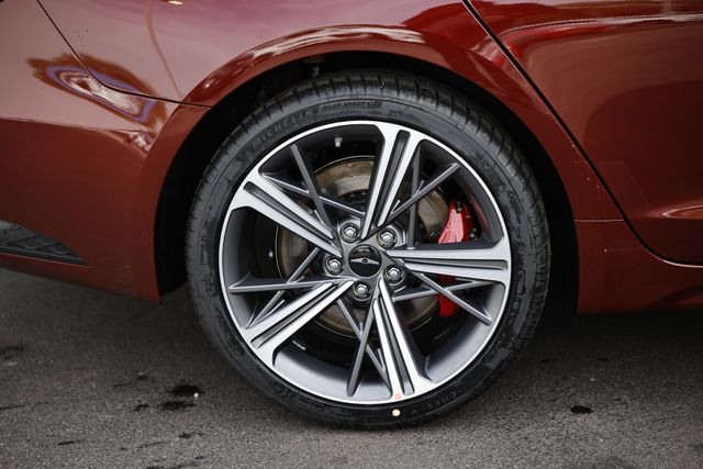2025 Genesis G70 3.3T Sport Advanced photo 6