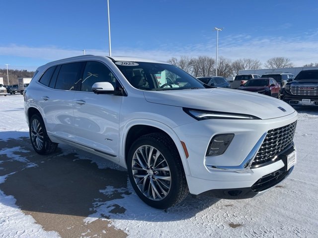2025 Buick Enclave Avenir