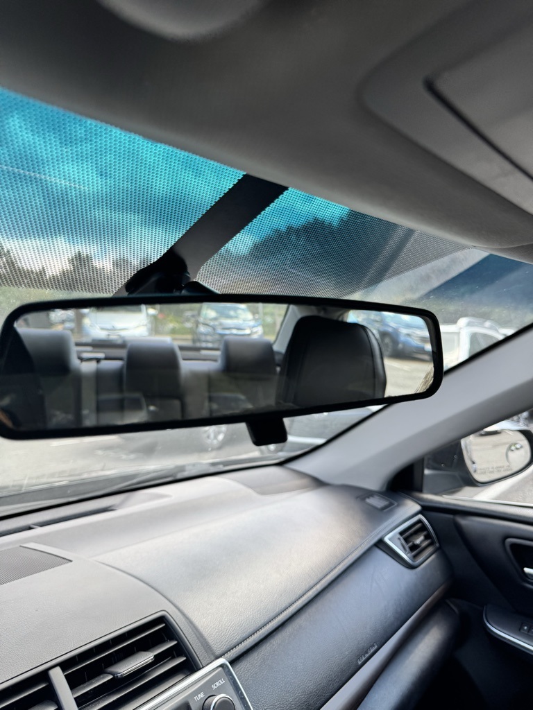 2017 Toyota Camry LE photo 17