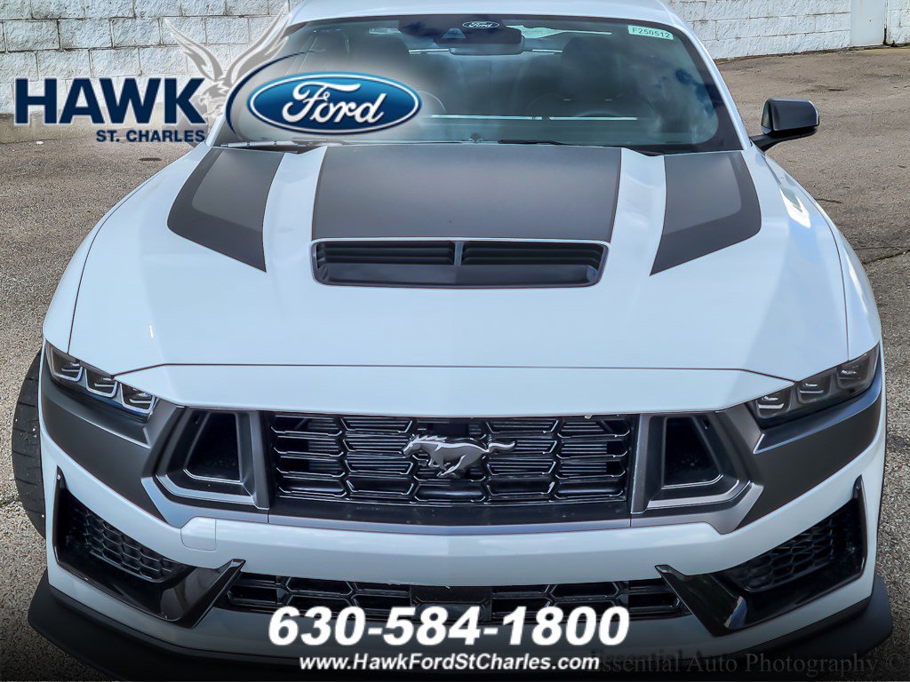 2025 Ford Mustang Dark Horse Premium photo 4