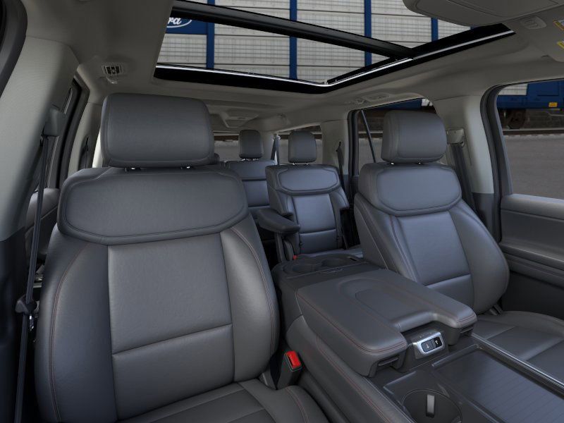 2025 Ford Expedition MAX photo 8