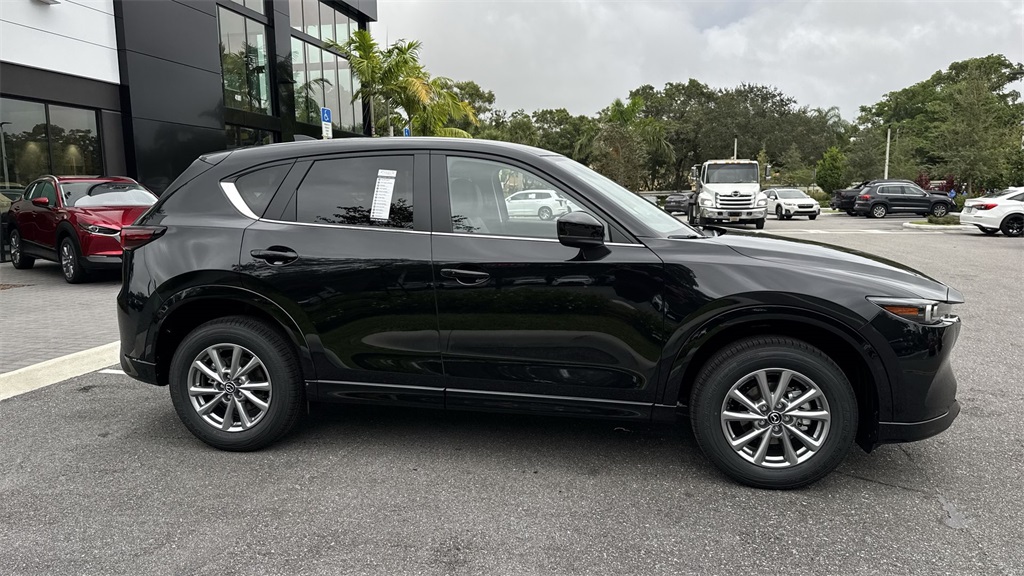 2025 Mazda CX-5 2.5 Select photo 2