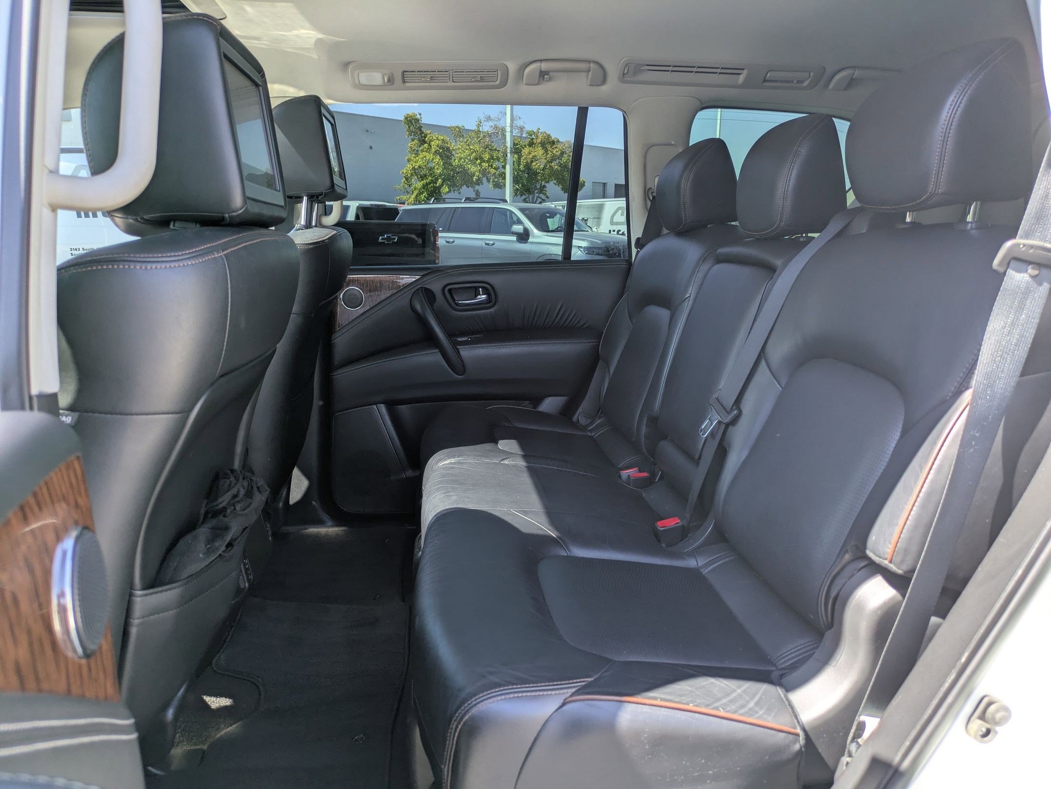 2018 Nissan Armada Platinum photo 20