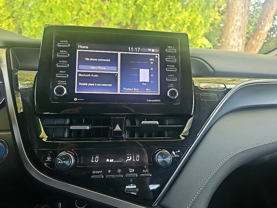 2023 Toyota Camry SE photo 24