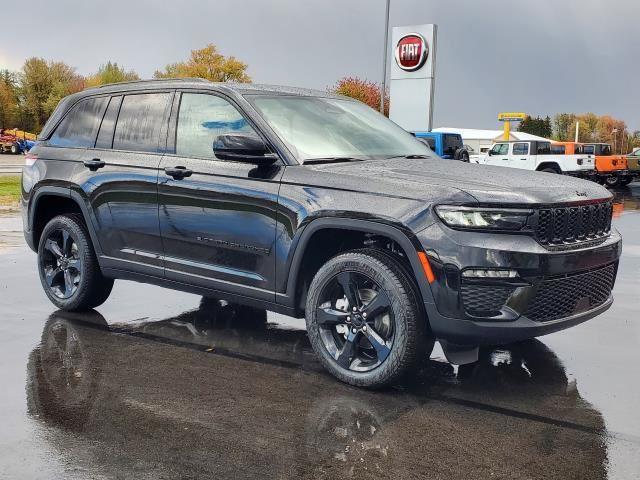 2025 Jeep Grand Cherokee Limited photo 2