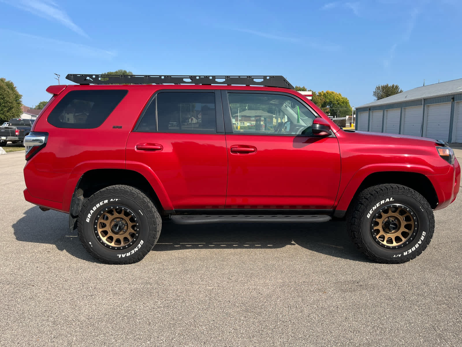 2016 Toyota 4Runner SR5 photo 4
