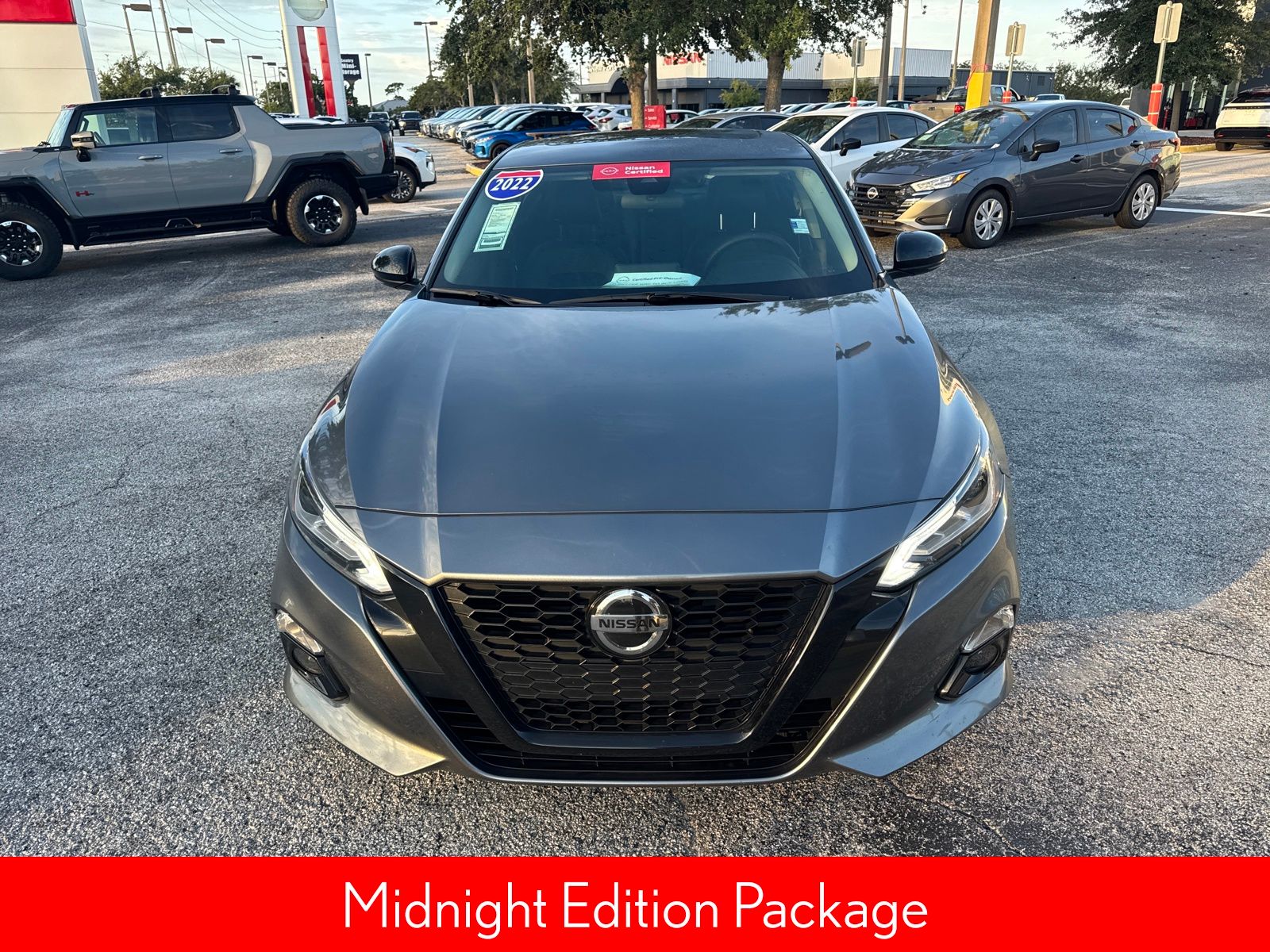 2022 Nissan Altima 2.5 SR photo 3