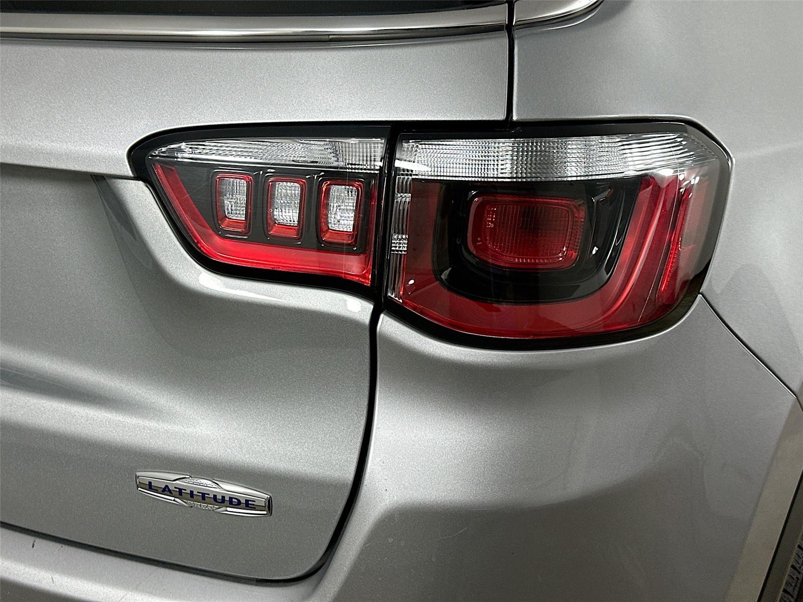 2020 Jeep Compass Latitude photo 33