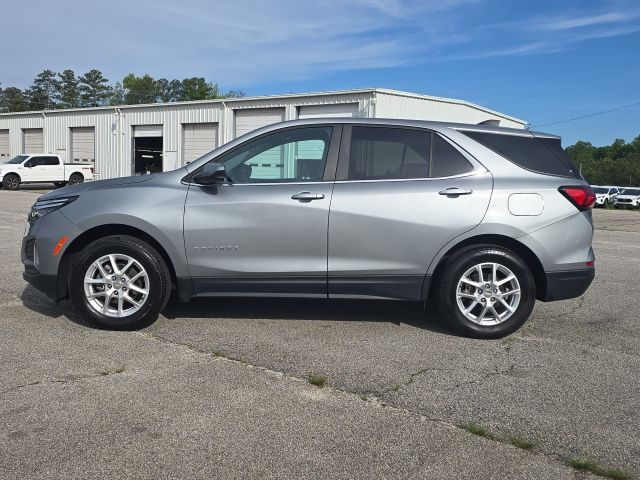 2023 Chevrolet Equinox LT photo 2