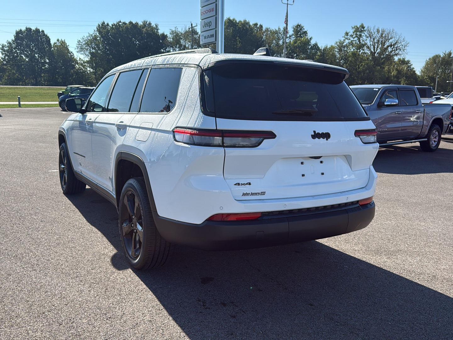 2025 Jeep Grand Cherokee Altitude X photo 17
