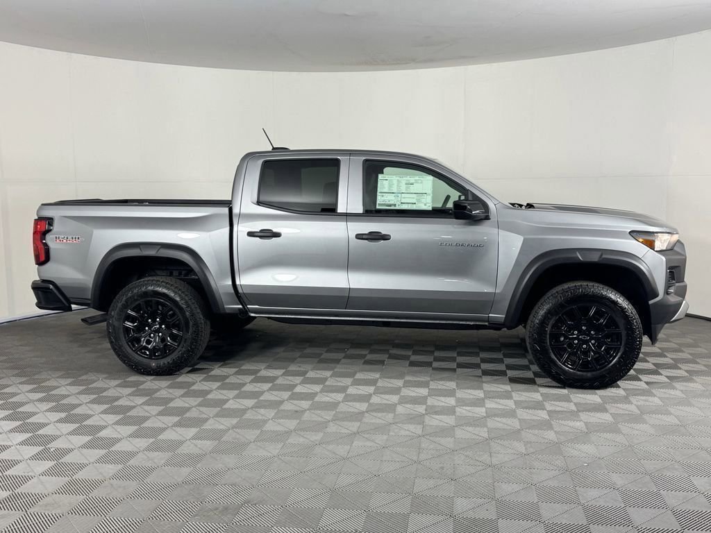 2026 Chevrolet Colorado Trail Boss photo 3