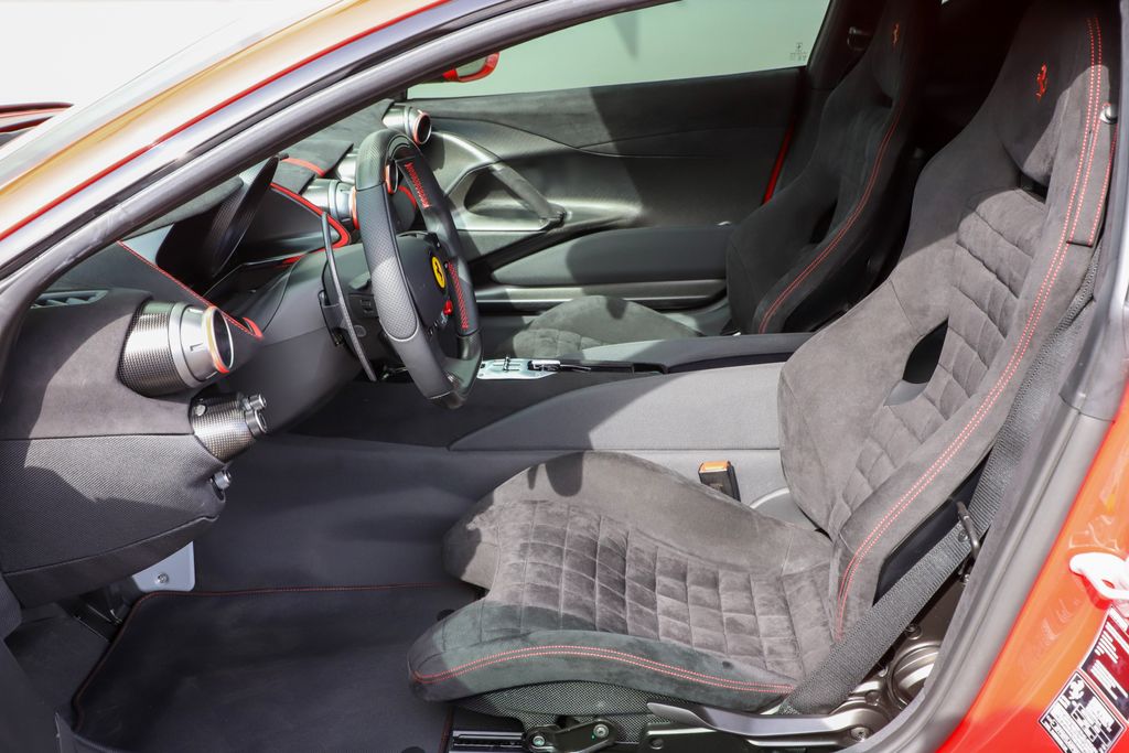2023 Ferrari 812 Competizione photo 43