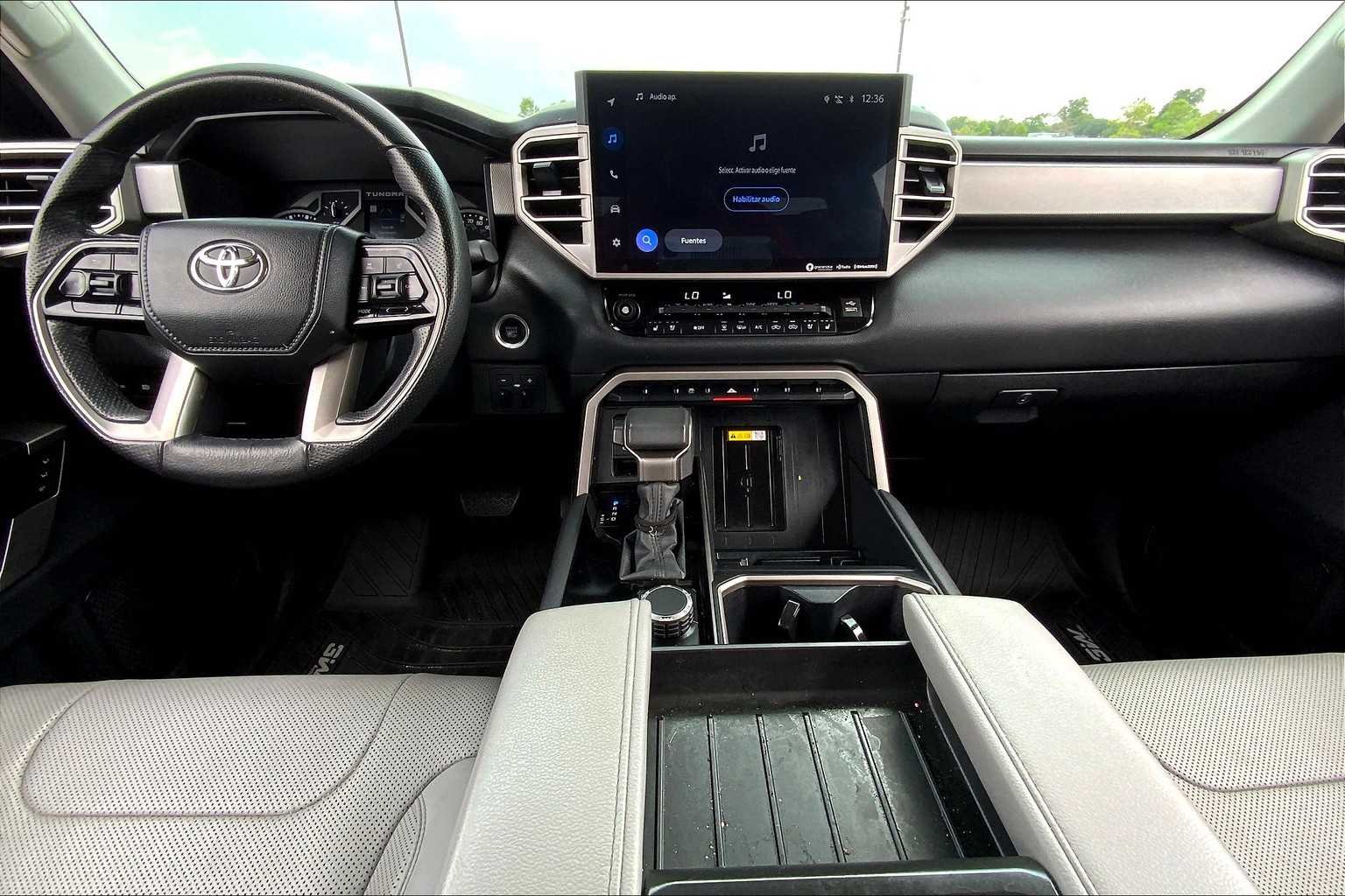 2022 Toyota Tundra Limited photo 13