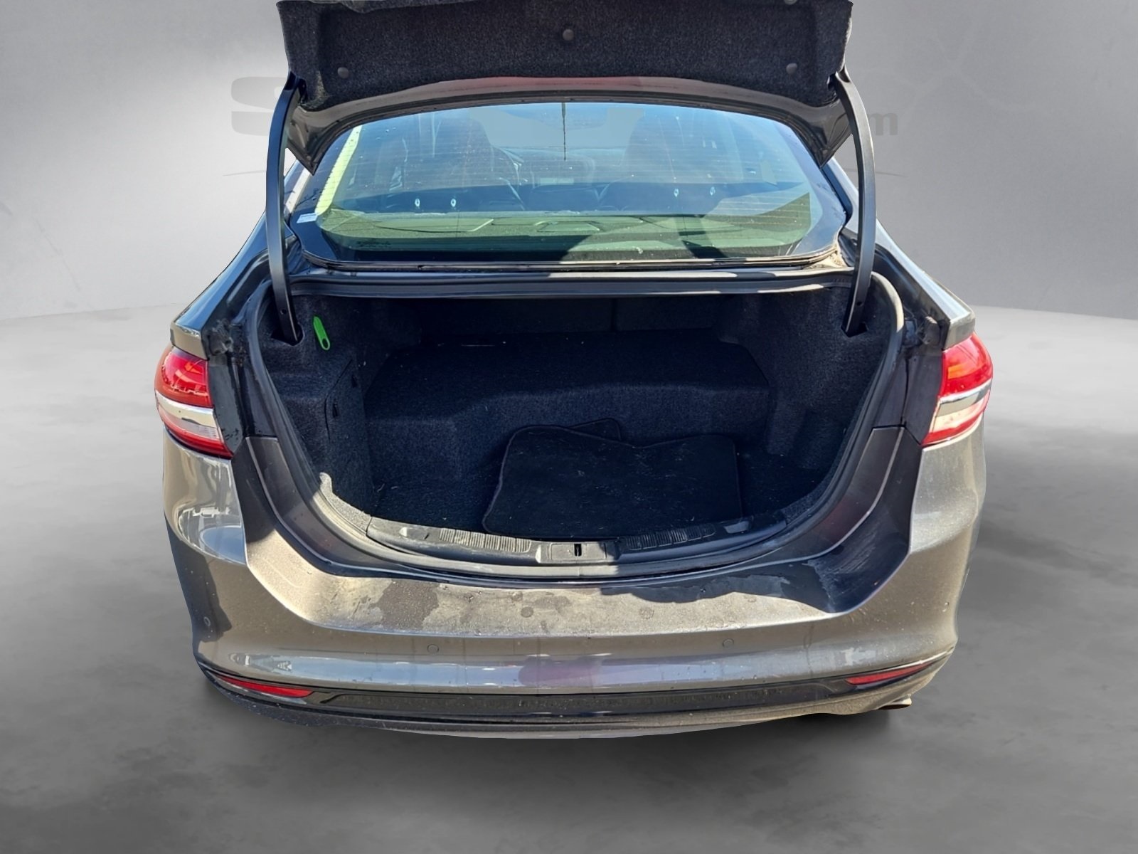 2018 Ford Fusion Hybrid Titanium photo 25
