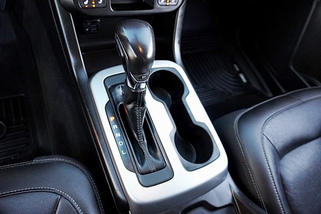 Used 2022 Black Chevrolet ZR2 image 32