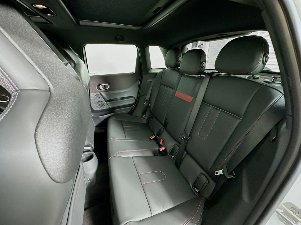 2026 Mini Cooper 4 Door Hardtop S Iconic photo 17