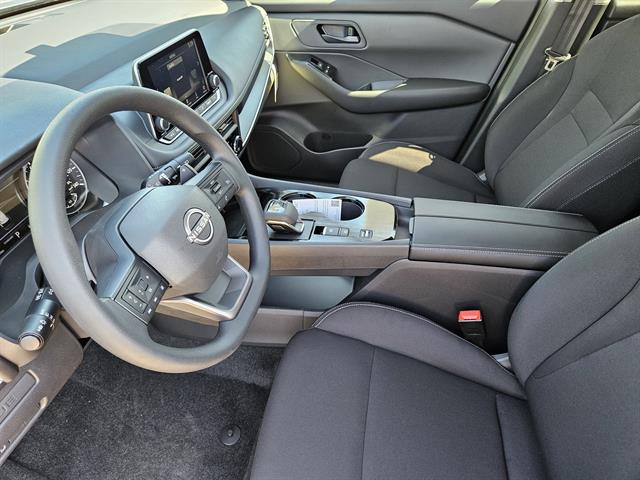 2026 Nissan Rogue S photo 9