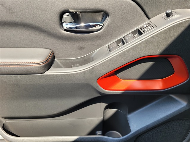 2025 Nissan Frontier Crew Cab PRO-X photo 21