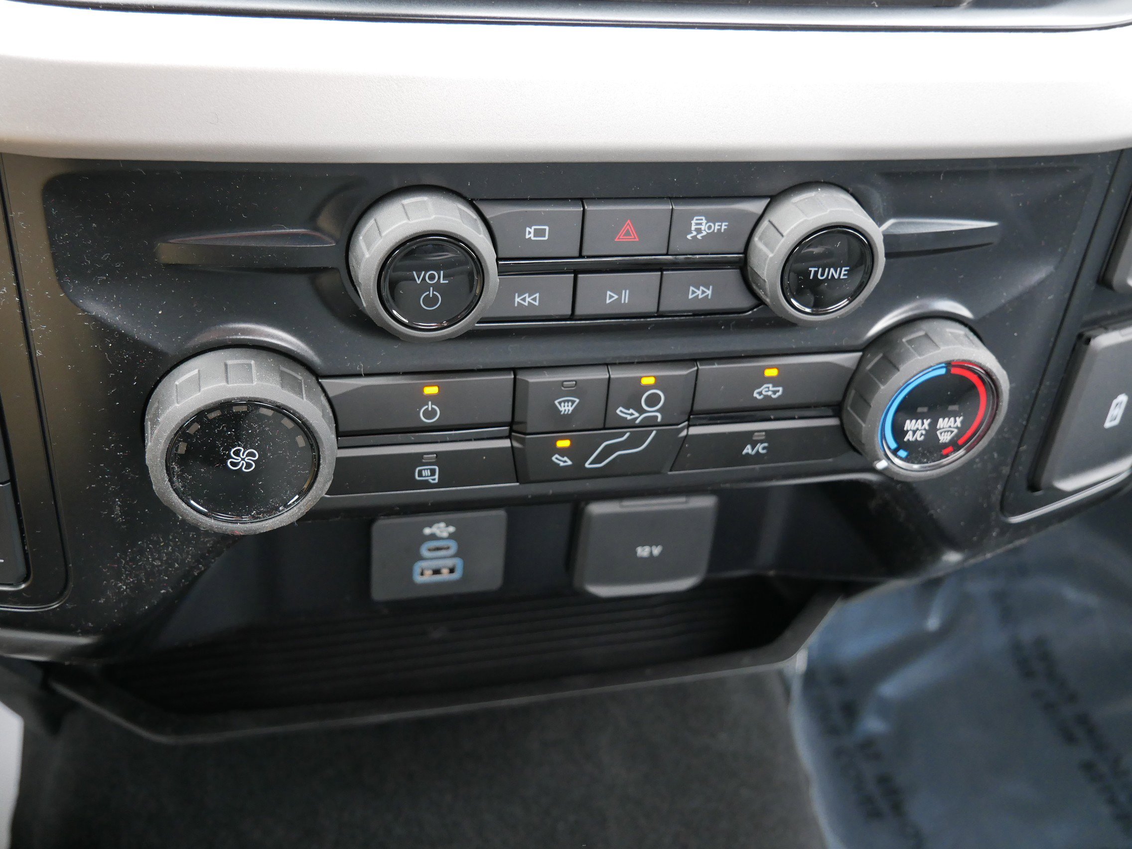 2025 Ford F-350 XL photo 12