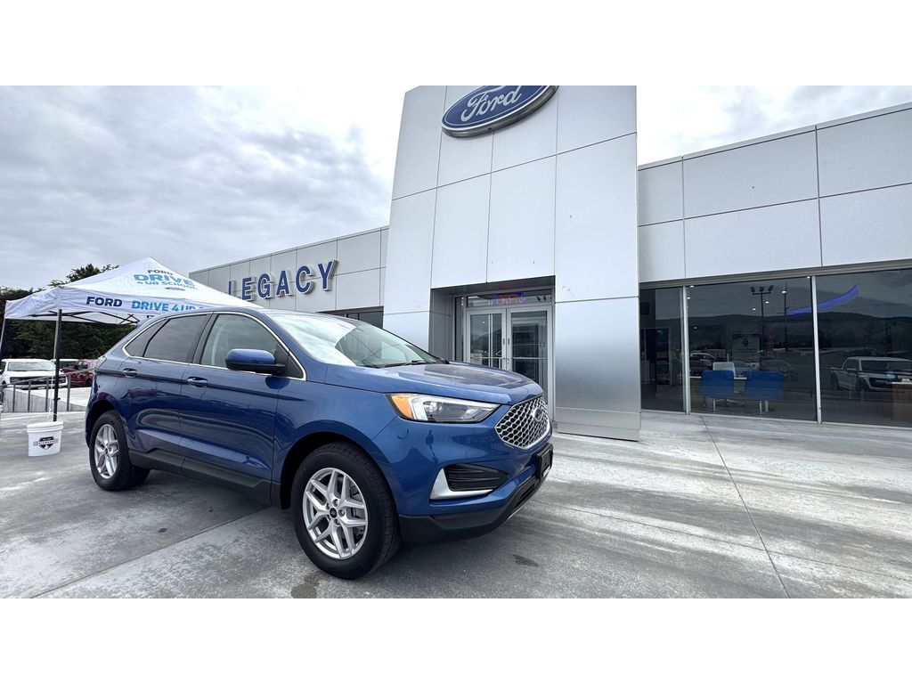 2024 Ford Edge SEL's photo