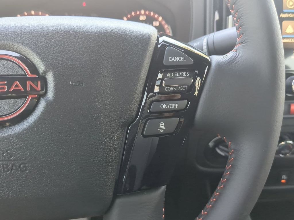2025 Nissan Frontier PRO-4X photo 21
