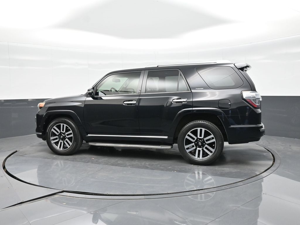 2016 Toyota 4Runner Limited photo 4