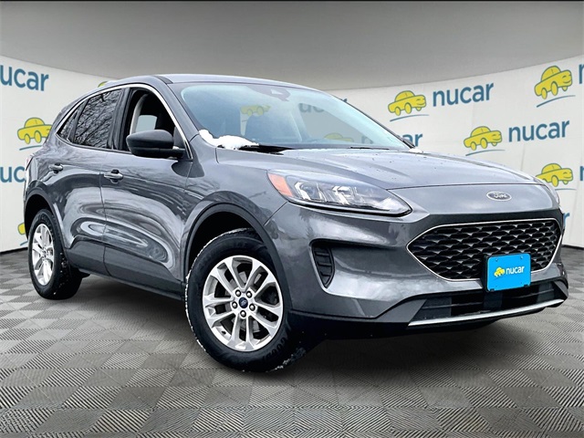 2022 Ford Escape SE's photo