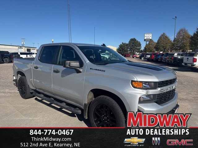 2022 Chevrolet Silverado 1500 Custom photo 3