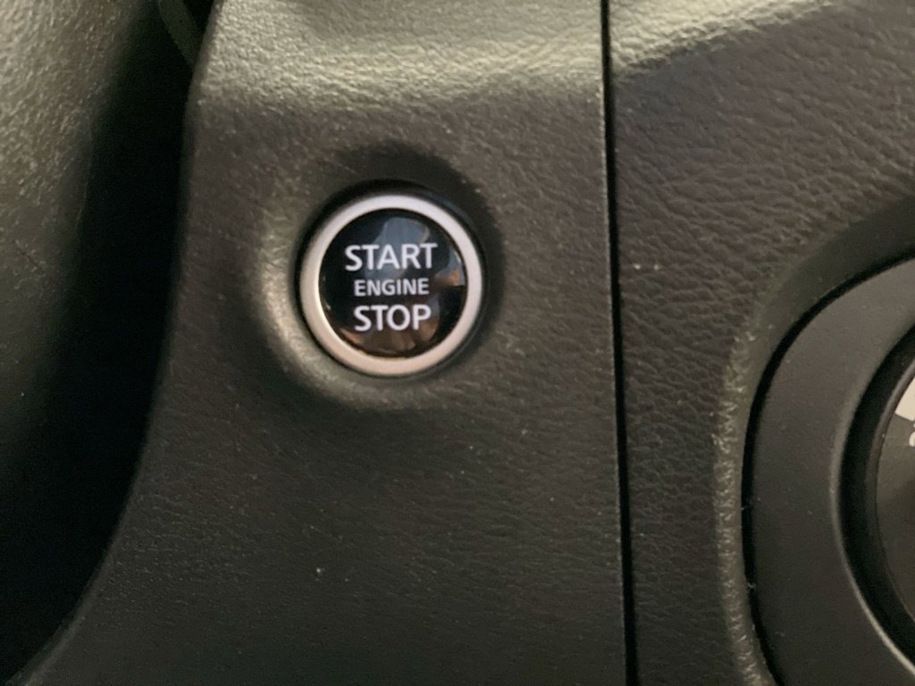 2023 Nissan Frontier Crew Cab SV photo 14